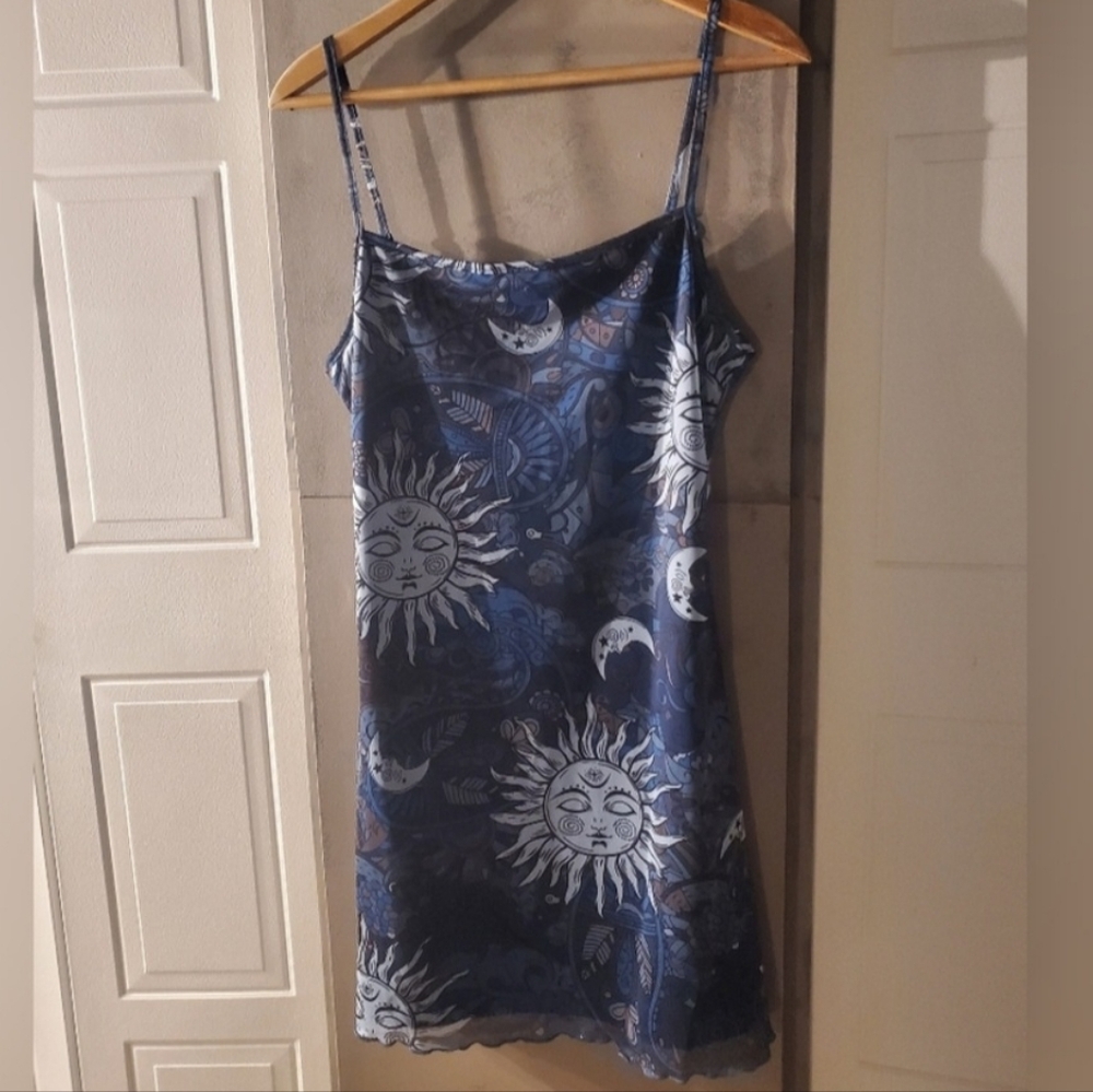 90s Sun and Moon Mini Dress - Picture 3 of 4